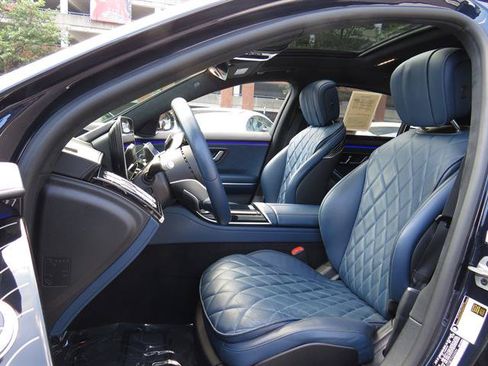 Used 2023 Mercedes-Benz S 580 4MATIC Sedan w/ AMG Line image 18