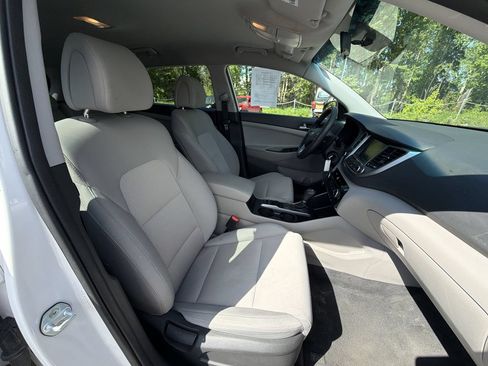 Used 2018 Hyundai Tucson SEL AWD/4WD image 19