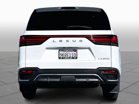 Used 2023 Lexus LX 600 F Sport image 4