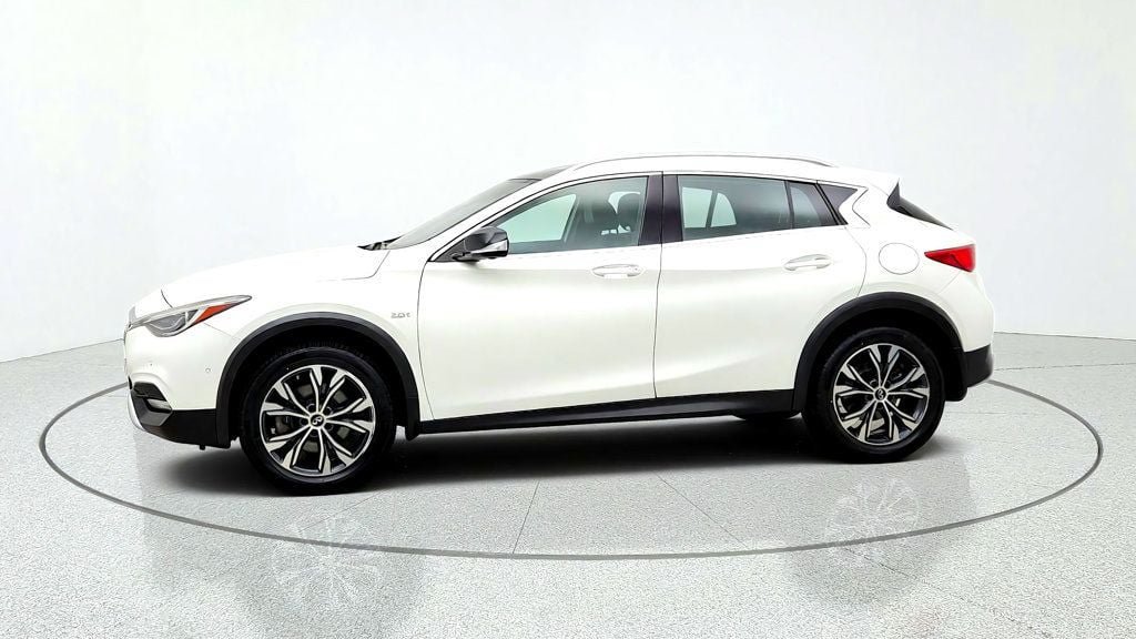 Used 2018 INFINITI QX30 AWD w/ Cargo Package image 8