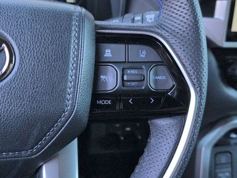 Used 2023 Toyota Sequoia Platinum image 24