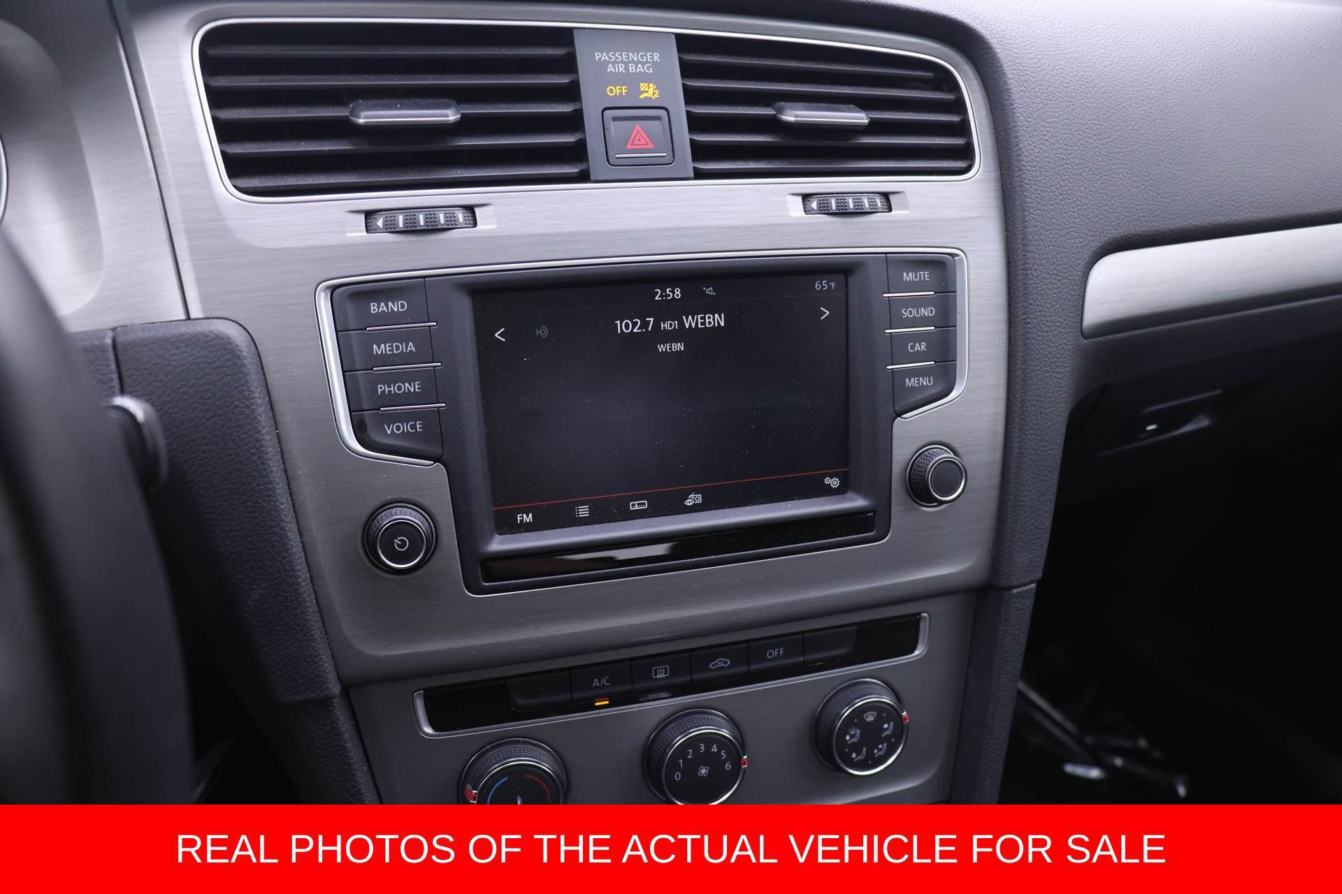 Used 2016 Volkswagen Golf S FWD image 6