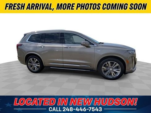 Used 2022 Cadillac XT6 Premium Luxury w/ Technology Package image 3
