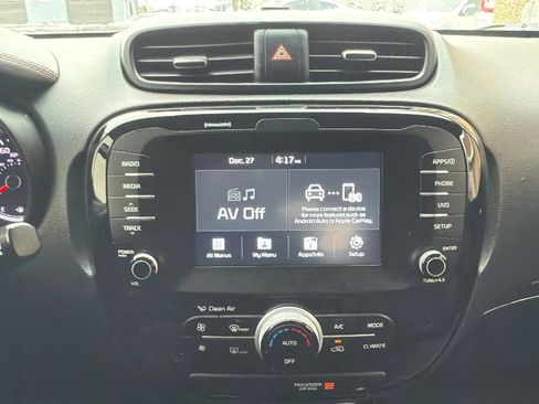 Used 2019 Kia Soul ! image 18