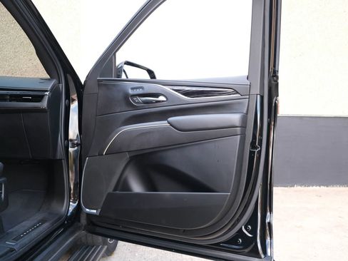 Used 2021 Cadillac Escalade ESV Sport w/ Driver Assist Tech Package RWD image 33