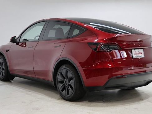 Used 2024 Tesla Model Y Long Range RWD image 6