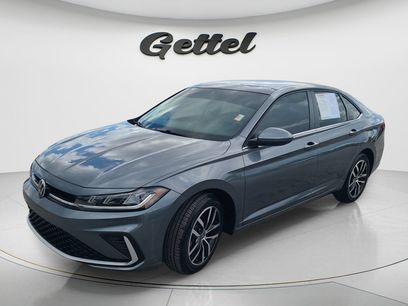 Used 2025 Volkswagen Jetta SE