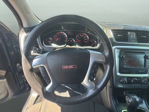 Used 2015 GMC Acadia SLE FWD image 22
