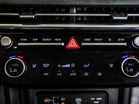 Used 2025 Hyundai Tucson SEL AWD/4WD image 22
