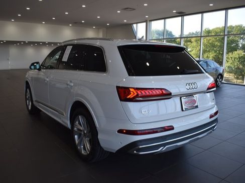 Used 2023 Audi Q7 3.0T Premium Plus AWD/4WD image 5