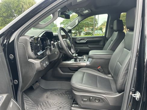 Used 2024 Chevrolet Silverado 1500 LTZ AWD/4WD image 16