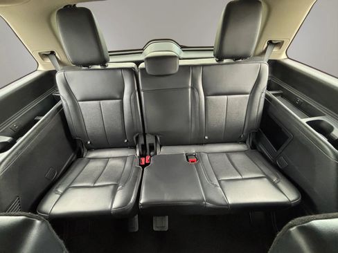 Used 2024 Ford Expedition XLT image 27