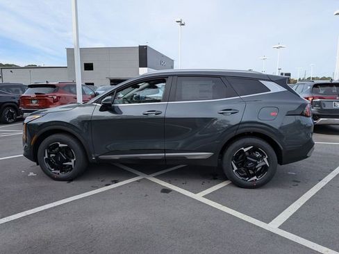 New 2026 Kia Sportage EX AWD/4WD image 6