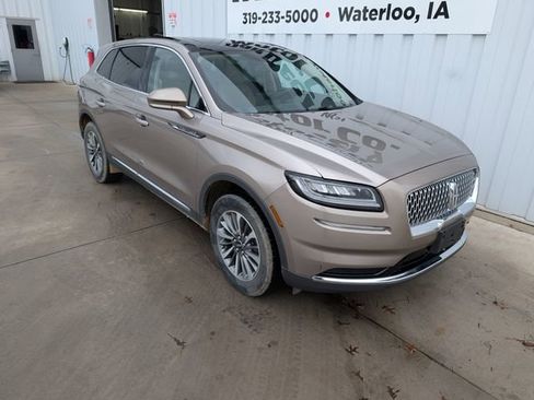 Used 2021 Lincoln Nautilus Reserve image 8