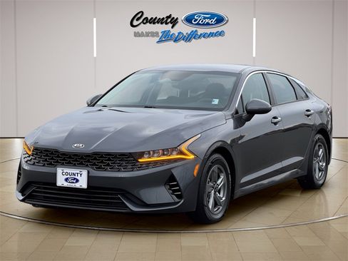 Used 2021 Kia K5 LXS image 2