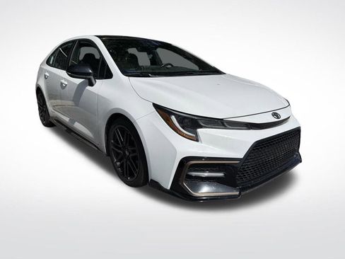 Used 2021 Toyota Corolla SE FWD image 2