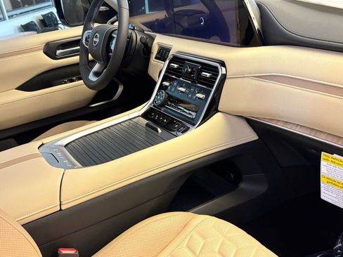 New 2026 Nissan Armada Platinum Reserve AWD/4WD image 8