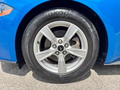 Used 2021 Ford Mustang Coupe RWD image 25