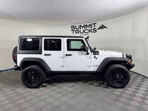 Used 2018 Jeep Wrangler Unlimited Sport AWD/4WD image 14