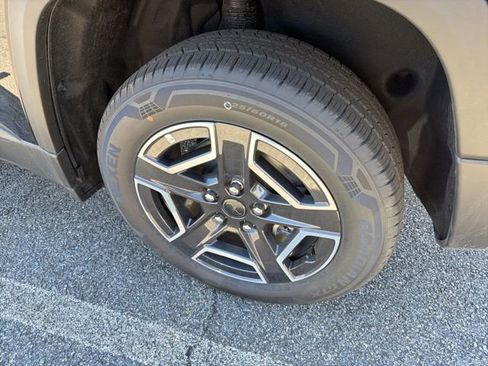 New 2026 Jeep Cherokee Laredo AWD/4WD image 7