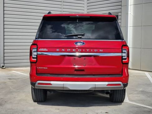 Used 2022 Ford Expedition Limited image 7