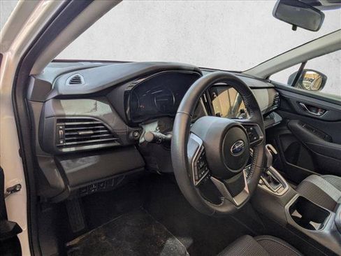 Used 2025 Subaru Outback Premium AWD/4WD image 8
