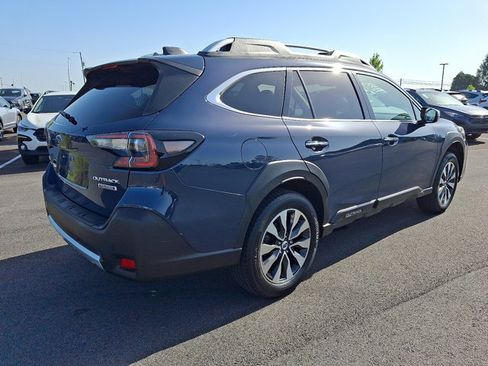 Certified 2023 Subaru Outback Touring AWD/4WD image 8