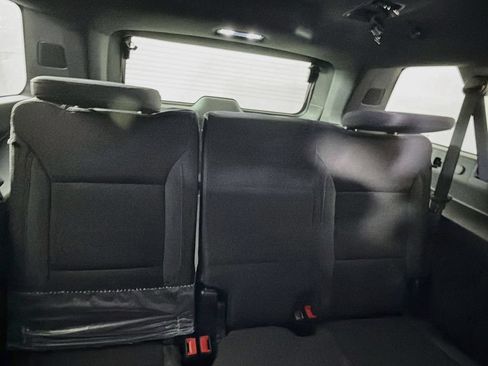 New 2026 Chevrolet Suburban LS w/ Max Trailering Package AWD/4WD image 22