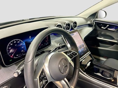 Used 2024 Mercedes-Benz C 300 4MATIC Sedan image 9