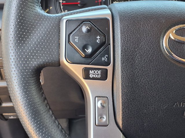 Used 2022 Toyota 4Runner SR5 Premium w/ Moonroof Package AWD/4WD image 24