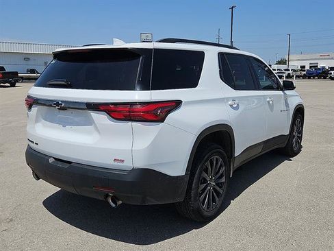 Used 2023 Chevrolet Traverse RS AWD/4WD image 5