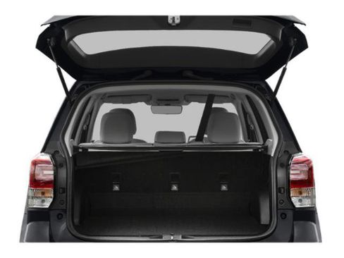 Used 2018 Subaru Forester 2.5i w/ Alloy Wheel Package image 15