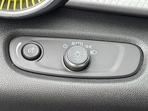 New 2026 Chevrolet Trax LT image 22