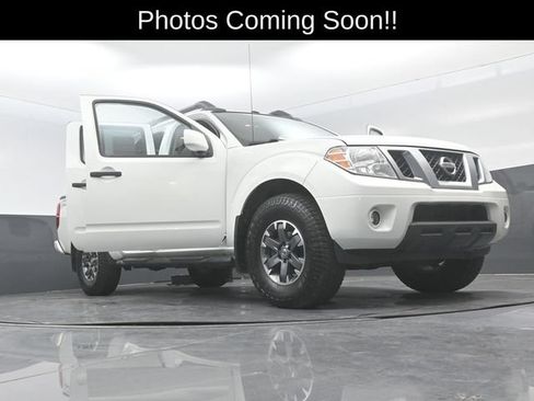 Used 2020 Nissan Frontier PRO-4X w/ Pro-4x Utility Package AWD/4WD image 33