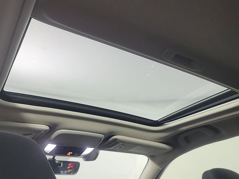 Used 2019 Subaru Forester Touring image 25