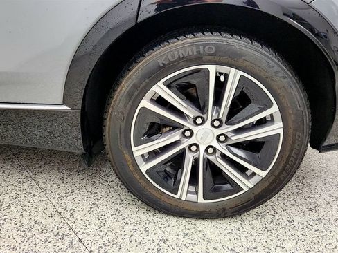 Used 2023 Cadillac Lyriq AWD image 9