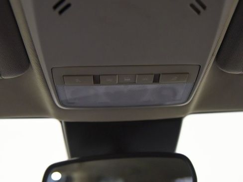 Used 2022 Buick Encore Preferred AWD/4WD image 25