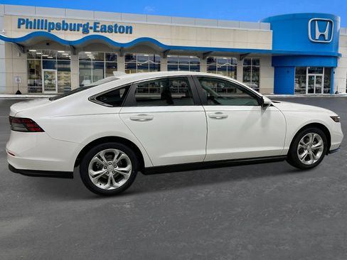 New 2025 Honda Accord LX image 7