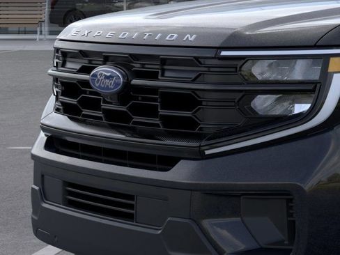 New 2025 Ford Expedition Max Active image 17