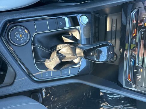 New 2026 Volkswagen Taos SE AWD/4WD image 47