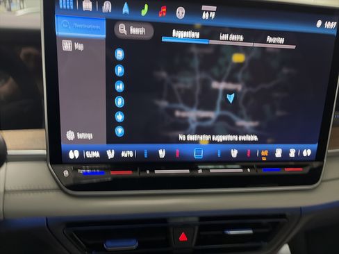 New 2026 Volkswagen Tiguan SEL R-Line image 20