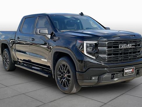 Certified 2023 GMC Sierra 1500 Elevation RWD image 3