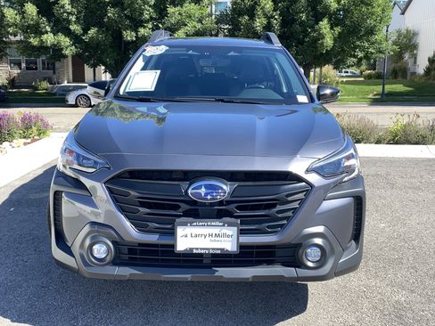 Certified 2025 Subaru Outback Onyx Edition XT AWD/4WD image 9