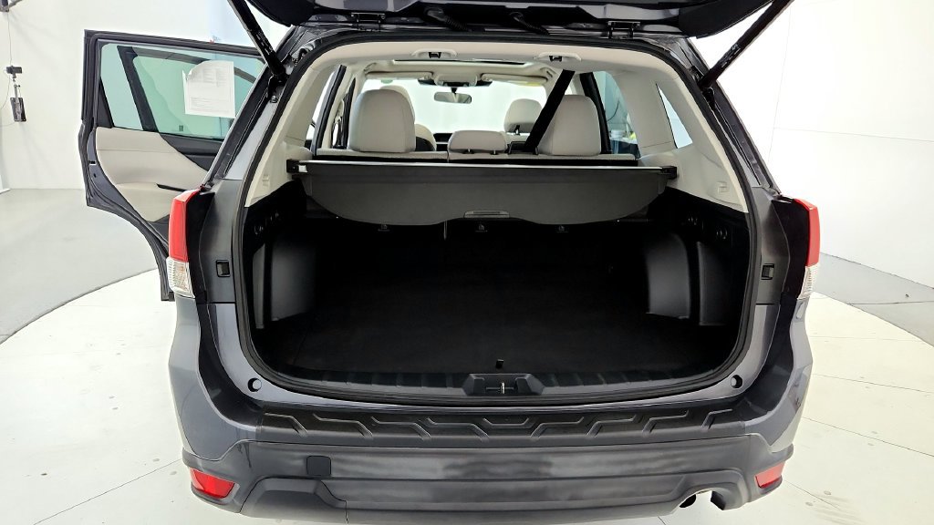 Used 2023 Subaru Forester Premium AWD/4WD image 20