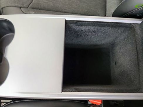 Used 2026 Tesla Model Y 2WD image 46