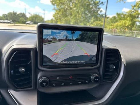 Used 2021 Ford Bronco Sport AWD/4WD image 9