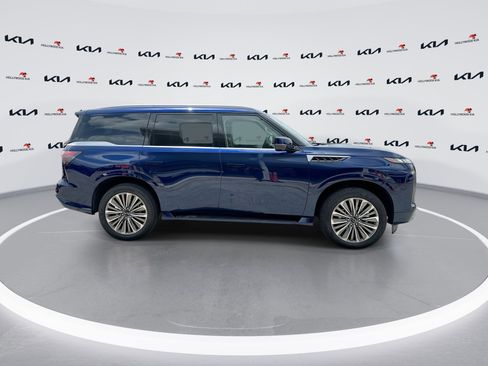 Used 2025 INFINITI QX80 Luxe RWD image 9