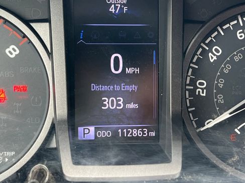 Used 2018 Toyota Tacoma TRD Off-Road image 22