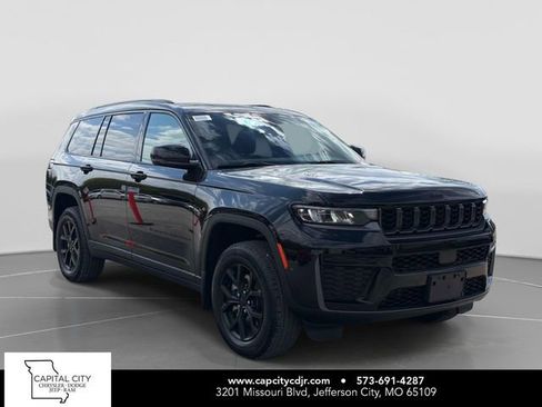 New 2026 Jeep Grand Cherokee L 4WD image 1