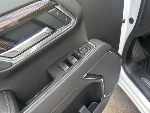 New 2026 GMC Sierra 1500 Elevation image 16
